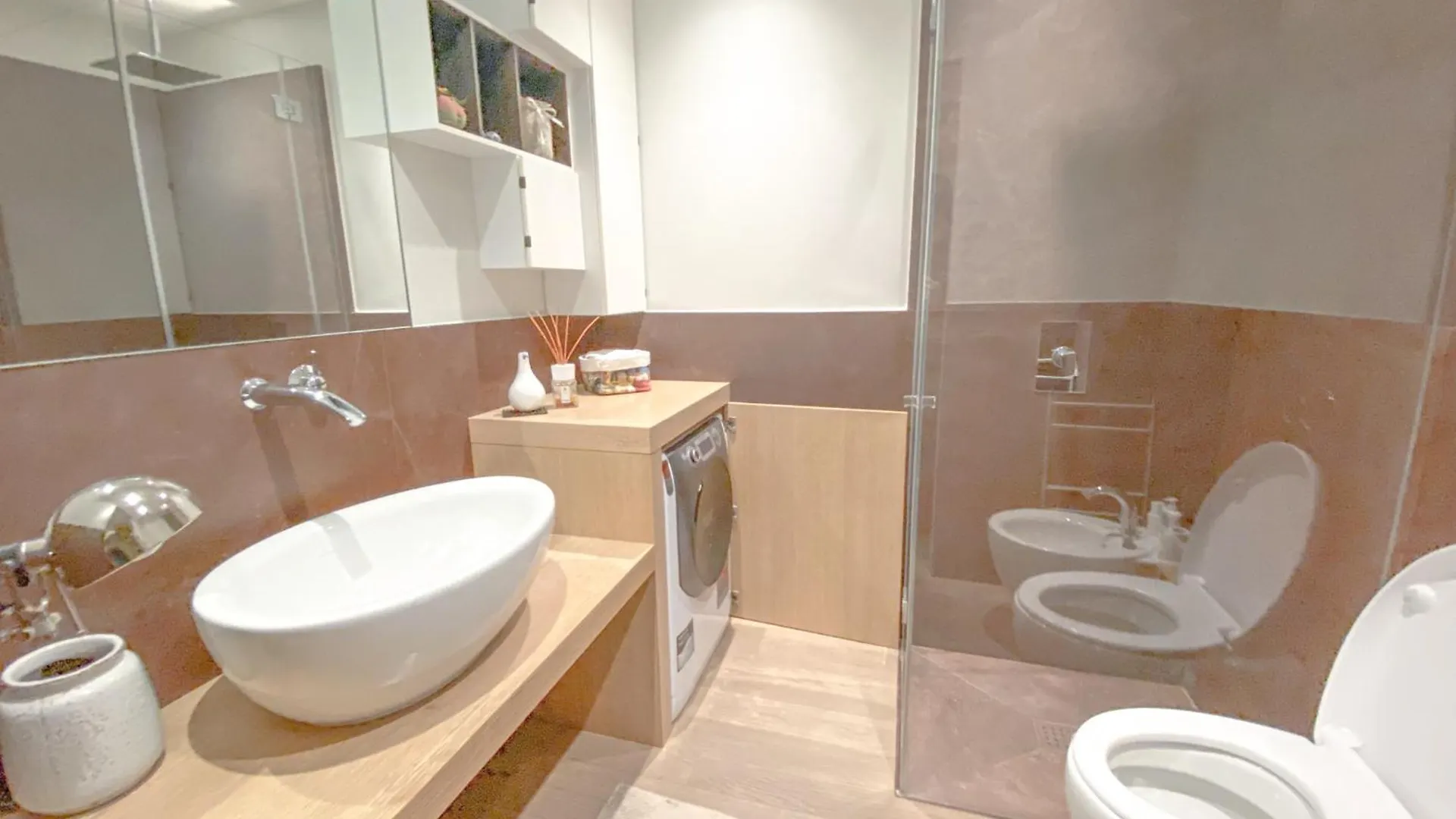 Foro Luxury Home - 2 Camere - 5 Min Dal Duomo 밀라노 아파트